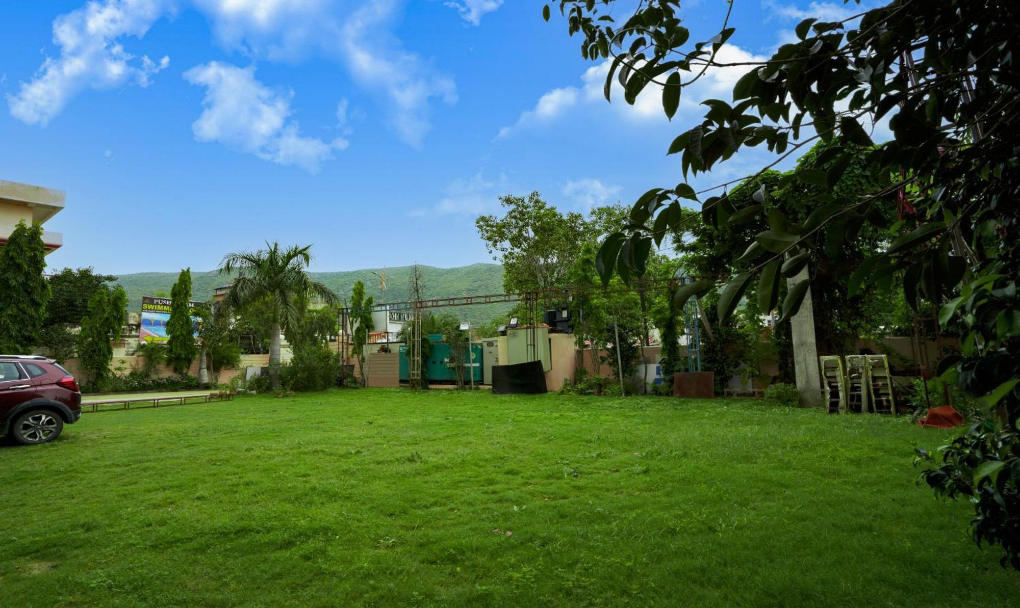 Treebo Raj Garden, Near Pushkar Lake Exterior photo